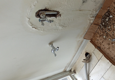 浉河卫生间测漏水